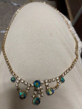Vintage 50s choker Gold- Blue-Green Aurora Crystal Accents necklace